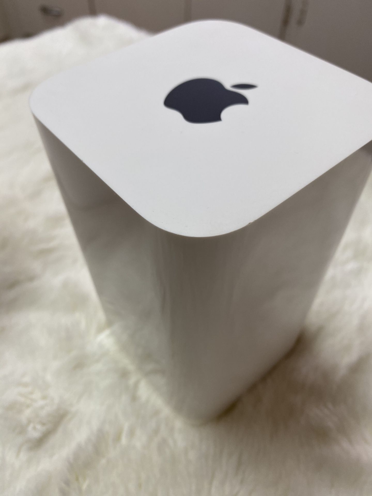 Apple Airport Extreme Base Station Router