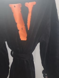 Vlone Robe