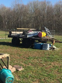 Utility trailer 5 1/2 x 10 1/2 Aprox