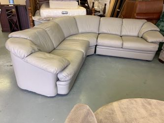 Living room set good condition LEATHER
