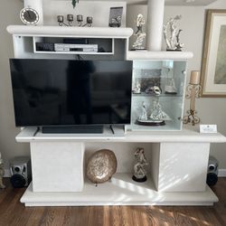 Wall Unit