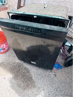 Diswasher look inside like new ***is available
