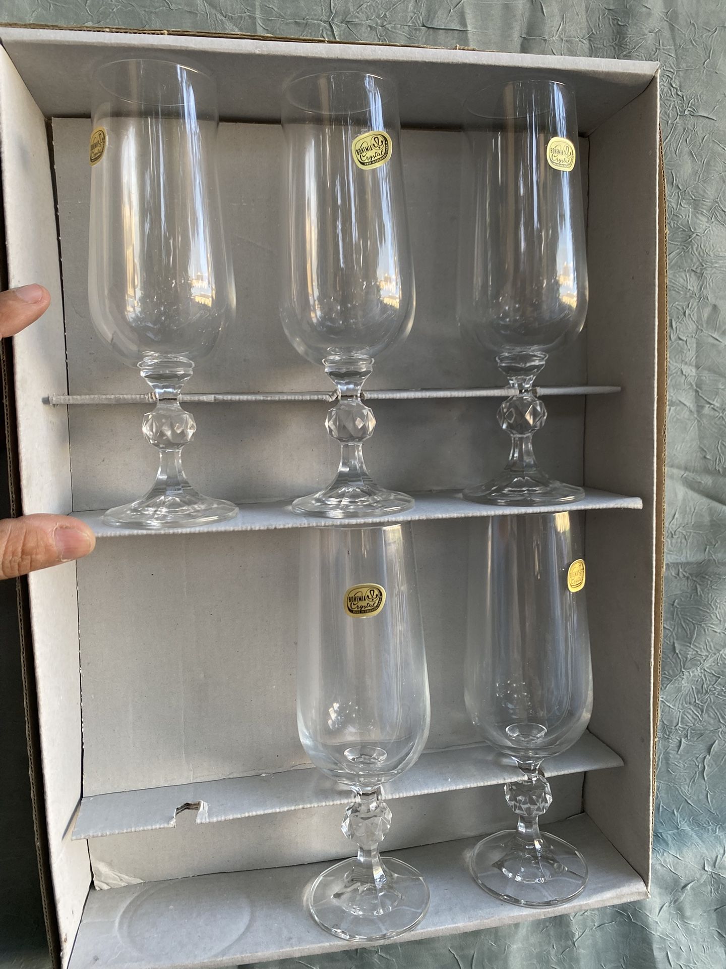 Claudia Bohemia 5 Fine Crystal Champagne Flutes $10