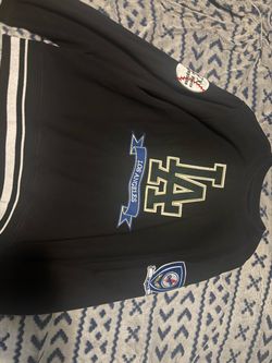 Dodgers sweatshirt