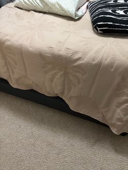 Full size bed