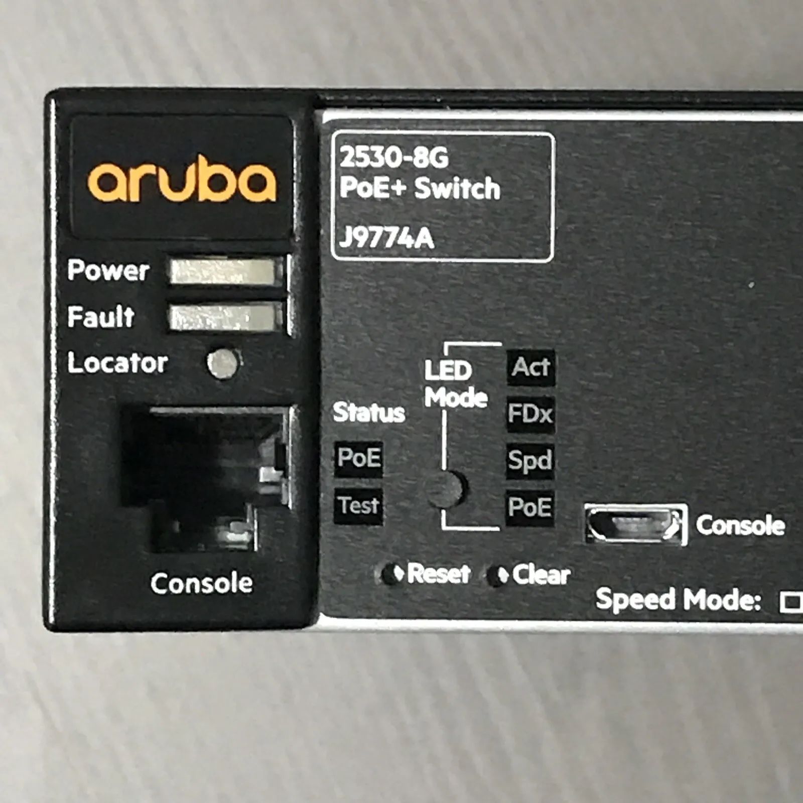 HPE Aruba 2530-8G-PoE+ 8 ports Gigabit Switch J9774A