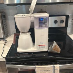 Coffee Maker With WiFi