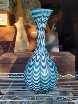 Vintage mid century modern empoli blue glass nailsea vase