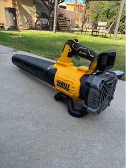 20V MAX 125 MPH 450 CFM Brushless Cordless Handheld Leaf Blower with Concentrator Nozz (Tool Only)