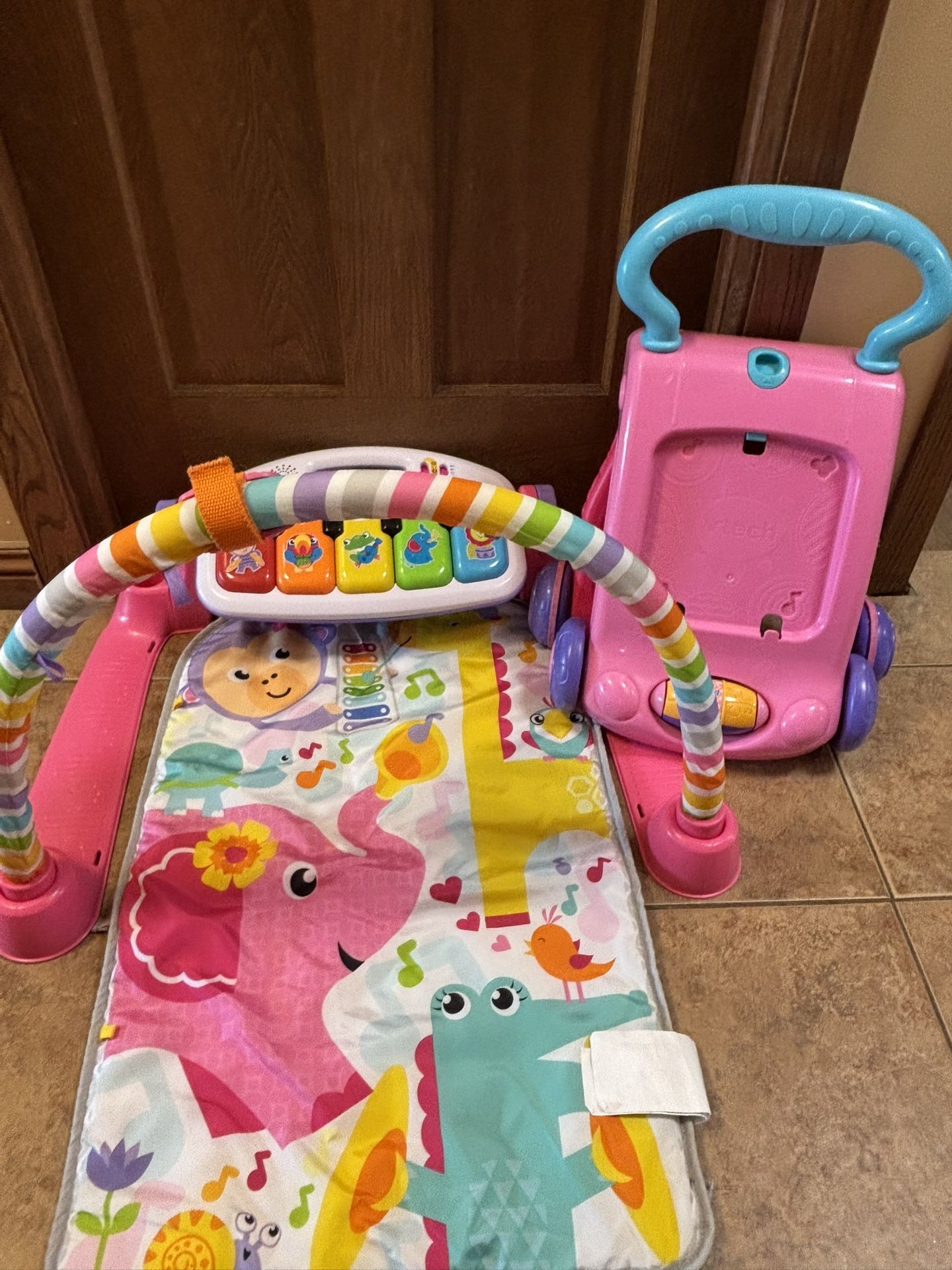 VTech Sit-to-Stand Learning Walker & Play Mat
