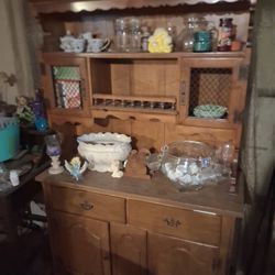 Vintage China Cabnet