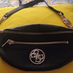Guess Large Fanny Pack