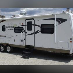 Used 2011 Forrest River Rockwood Signature Ultra $22k