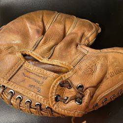 Vintage Wilson Catchers Mitt Gus Tangos