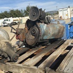 Six Slant 225 904 Transmission 