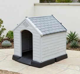 Doghouse – Used Condition