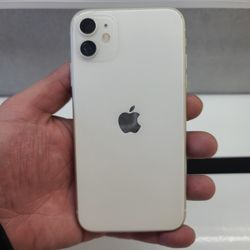 Apple iPhone 11 128GB in White (AT&T, Cricket, Net10, H20)