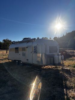 1970 silver streak vintage trailer airstream camper streamline