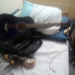 32-in Acoustic Guitar Black