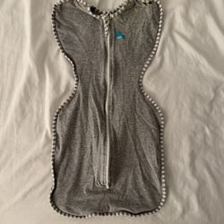 $10 Love to Dream Swaddle UP Original in gray Small
