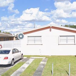 2/1 Plus Dining Room, Living Room, Laundry Room And More 