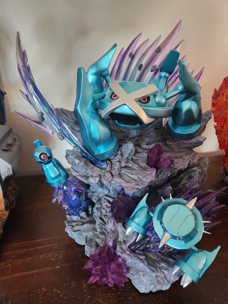 Metagross Evolution Statue
