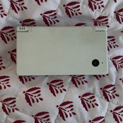 Nintendo DSi TWL-001 White Handheld Gaming System Console