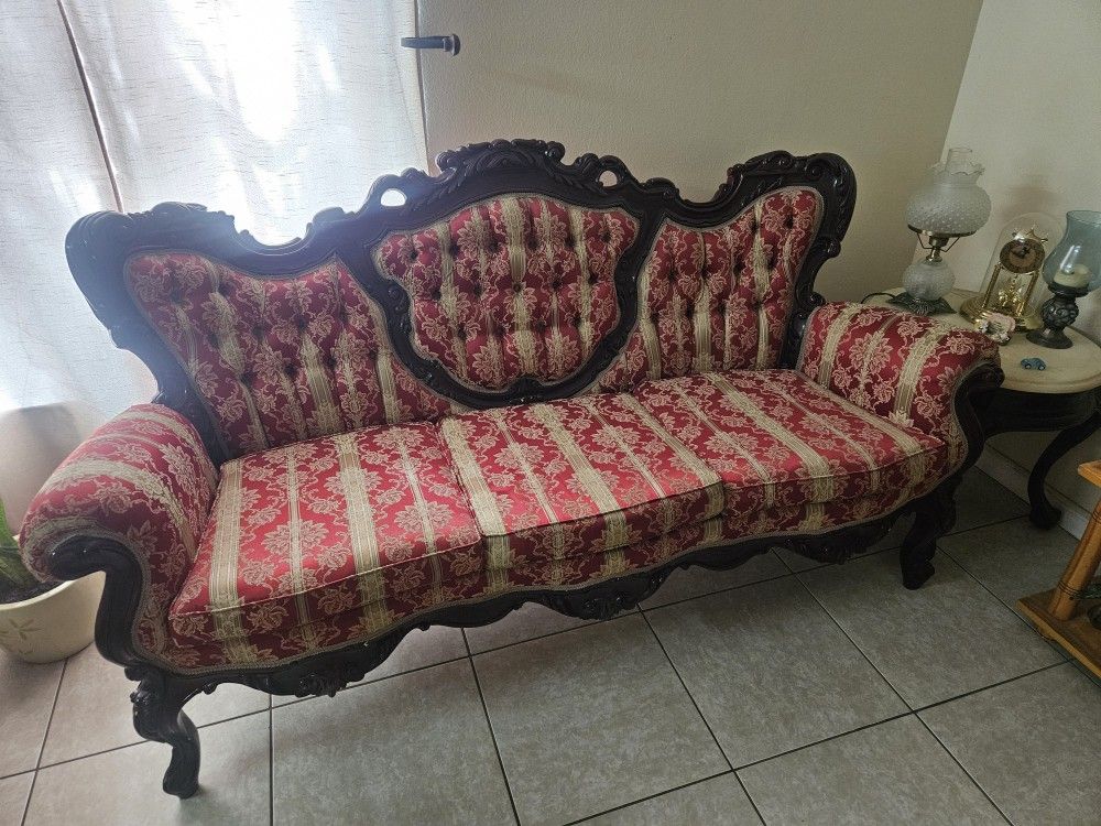 Sofa Set With Tables 6 Pieces