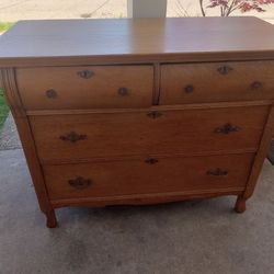 Late 1800's Antique Oak 4 Drawer Dresser