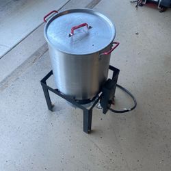 Brand New Turkey Fryer 