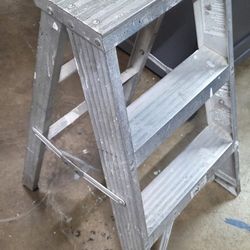 Keller 27" Ladder, Three Step