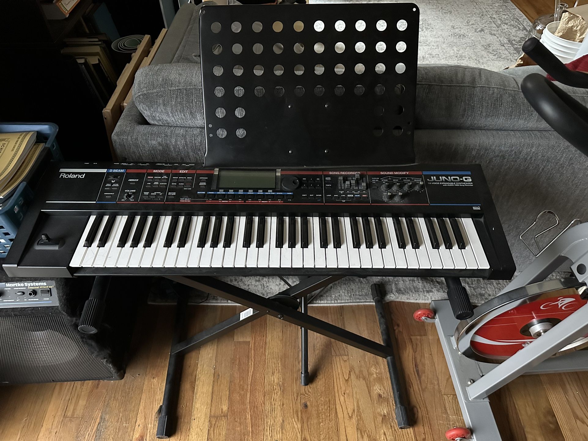 ROLAND Juno-G Synthesizer