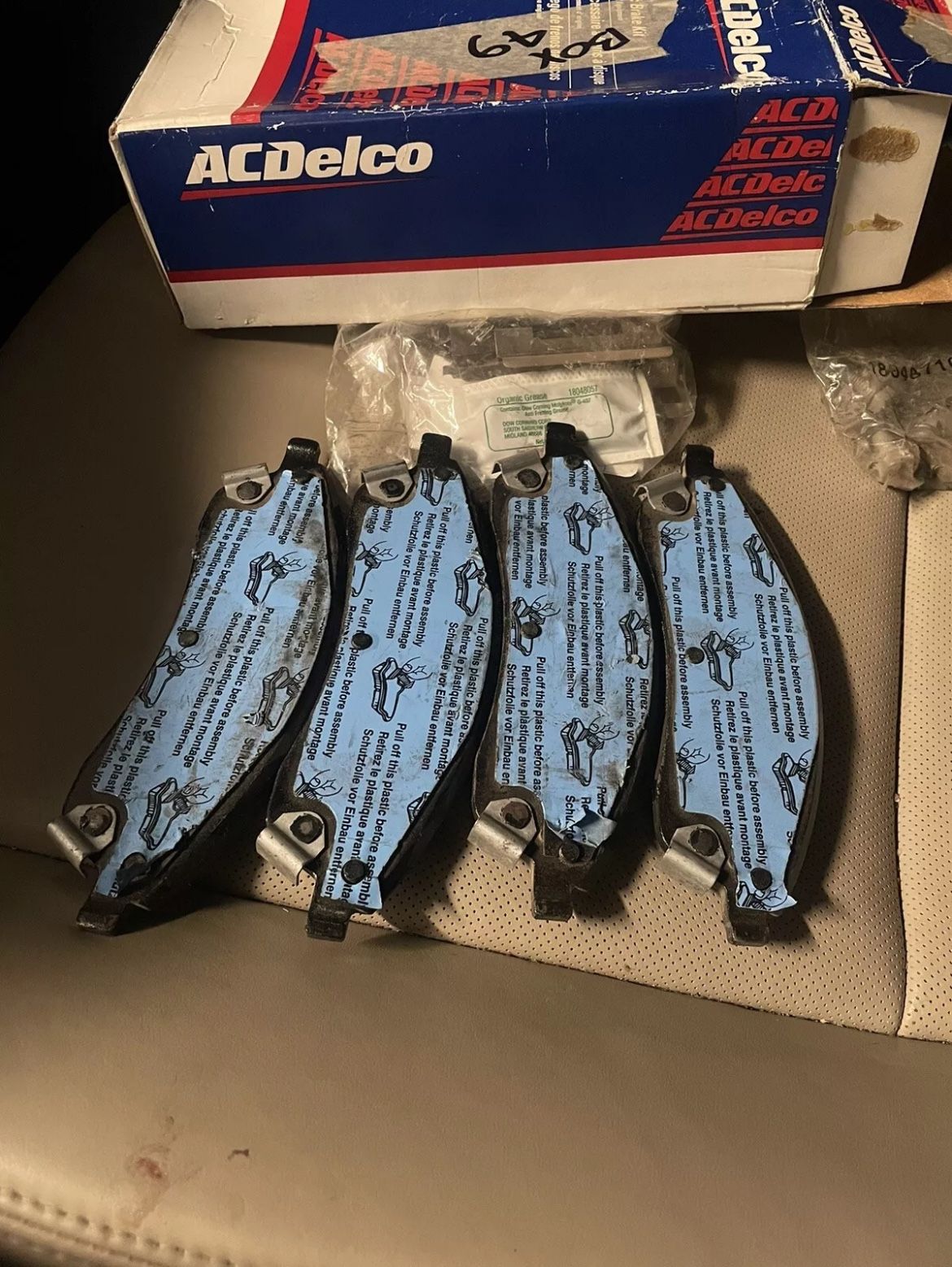 Cadillac GM OEM 04-09 SRXBrake-front Pads 1(contact info removed)