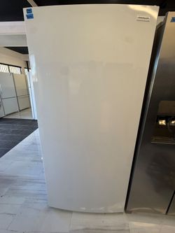 Frigidaire Upright Freezer White‼️