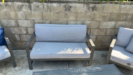 Outdoor Loveseat & 2 Chairs