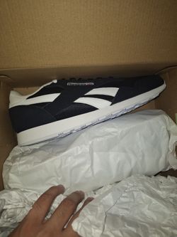 Reebok shoes NEW 10.5