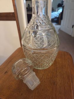 Wine decanters