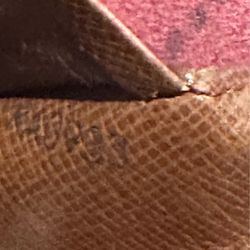 LV Unisex wallet