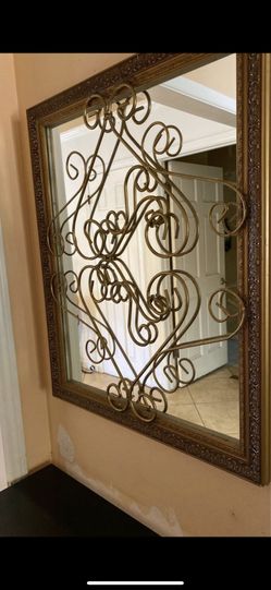 Wall decor mirror