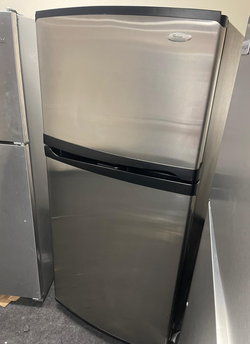 Deal: Whirlpool Stainless Top Mount Fridge — Clean, 19 cu ft