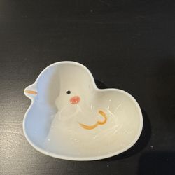 HG Ceramics Chick-Shaped Bowl – 6”x5”x2.5” | Hand-Painted Spring Decor
