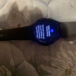 Galaxy Watch 4”