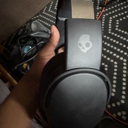 Skullcandy crusher (Gen 1 Wireless)