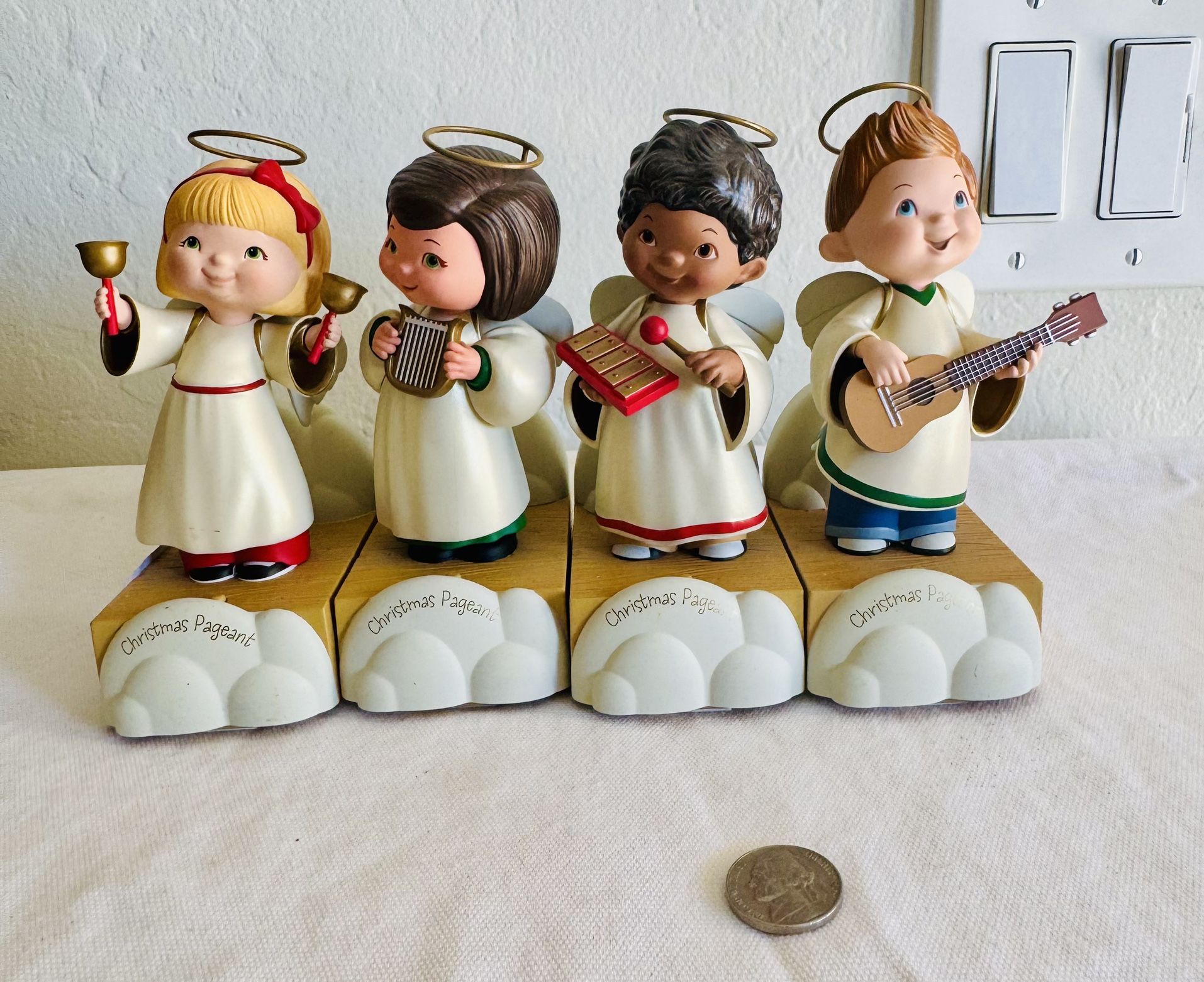 Hallmark 2012 Wireless Children's Christmas Angel Choir Band Set Of 4