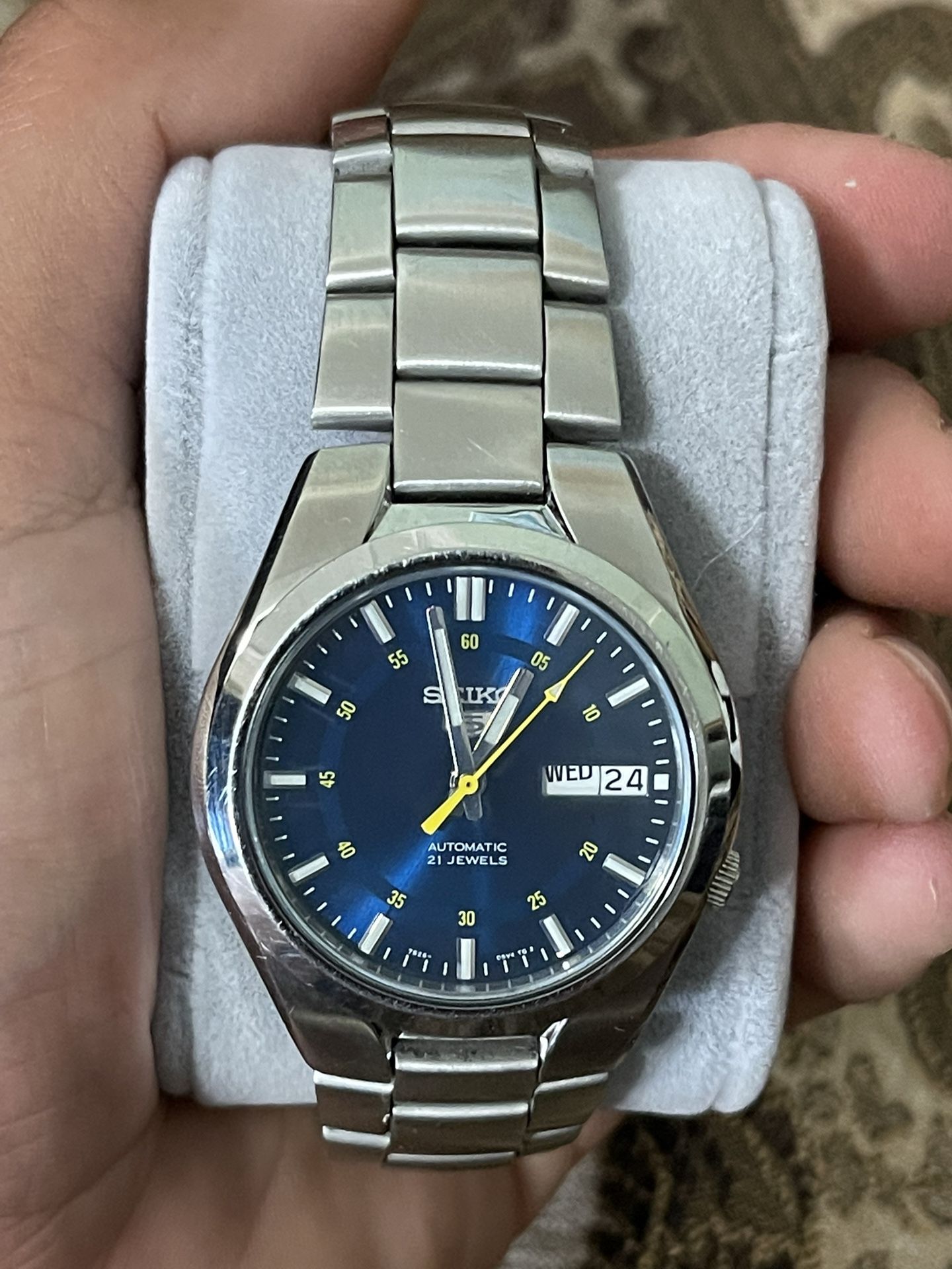 Vintage Seiko 5 Automatic Blue Sunburst Dial Japan Made Men's Watch 7S26-02F0