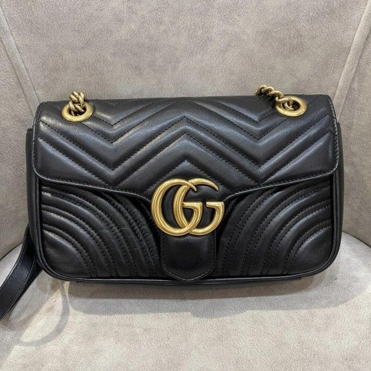 𝐆𝐔𝐂𝐂𝐈 BELOVED SMALL MARMONT BAG BRAND NEW NEVER USED!!
