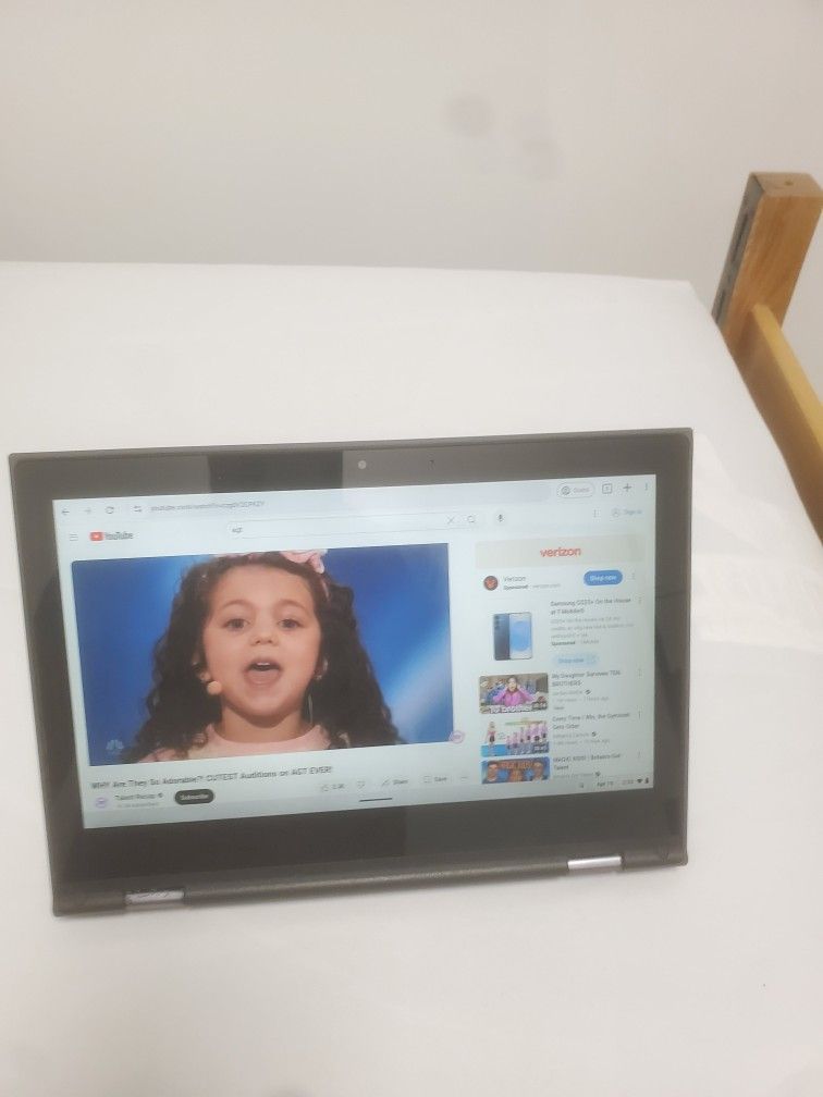LIKE NEW LENOVO CHROMEBOOK WITH INTEL PROCESSOR (LAP38)