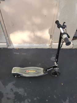 Razor Electric Scooter Black