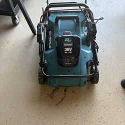 Makita 36 Volt Lawnmower With 22 Inch Hedger