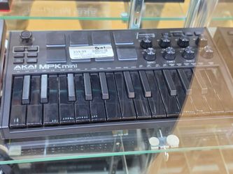 Akai mini